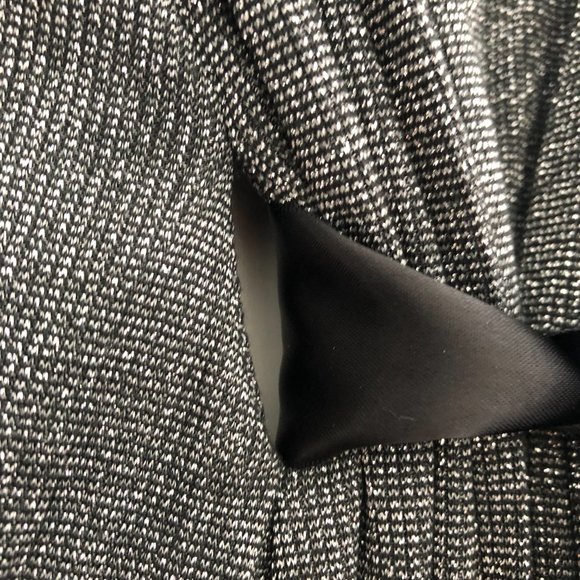 Gorgeous SWEET CHEMISE Cape Lightweight Jacket/Sweater - In Slight Shimmer Grey - Picture 4 of 7